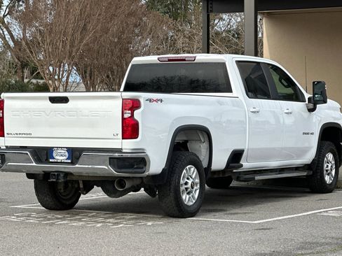 Used 2024 Chevrolet Silverado 2500 LT image 4