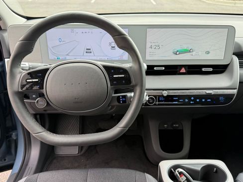 Used 2024 Hyundai Ioniq 5 SEL RWD image 10