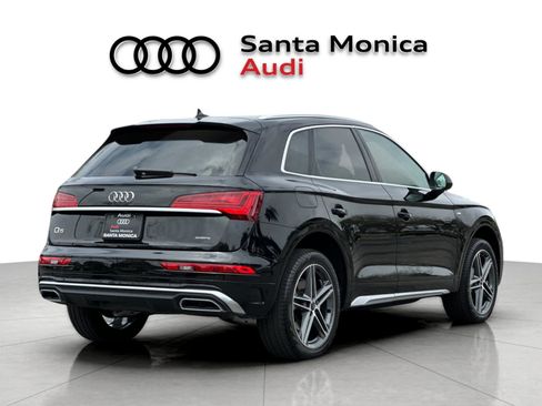 Used 2023 Audi Q5 e Premium w/ Convenience Package AWD/4WD image 2