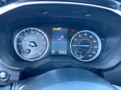 Used 2022 Subaru Ascent Limited image 25