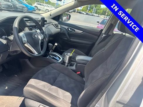 Used 2015 Nissan Rogue S AWD/4WD image 11