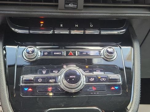Used 2021 Lincoln Corsair FWD image 27
