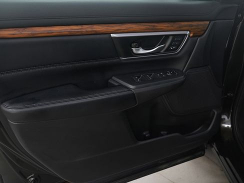 Used 2017 Honda CR-V Touring image 22
