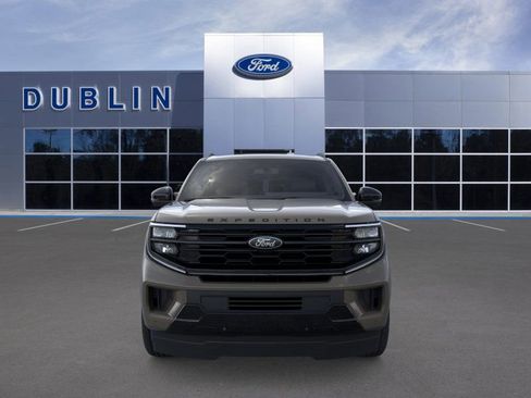 New 2026 Ford Expedition Platinum w/ Stealth Performance Package image 31