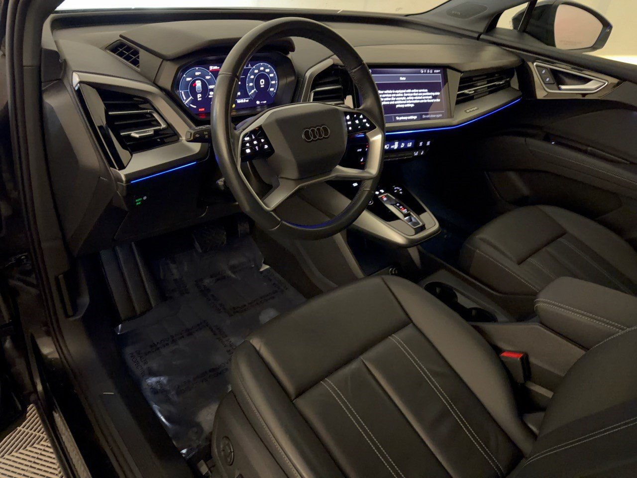 Used 2023 Audi Q4 e-tron Premium Plus RWD image 4
