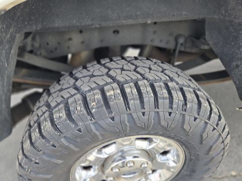 Used 2015 Ford F350 XLT w/ XLT Premium Package image 31