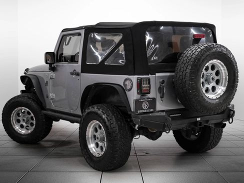Used 2013 Jeep Wrangler Rubicon w/ PWR Convenience Group AWD/4WD image 10