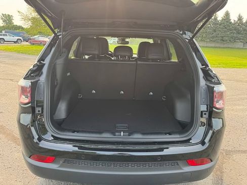 New 2026 Jeep Compass Limited AWD/4WD image 17