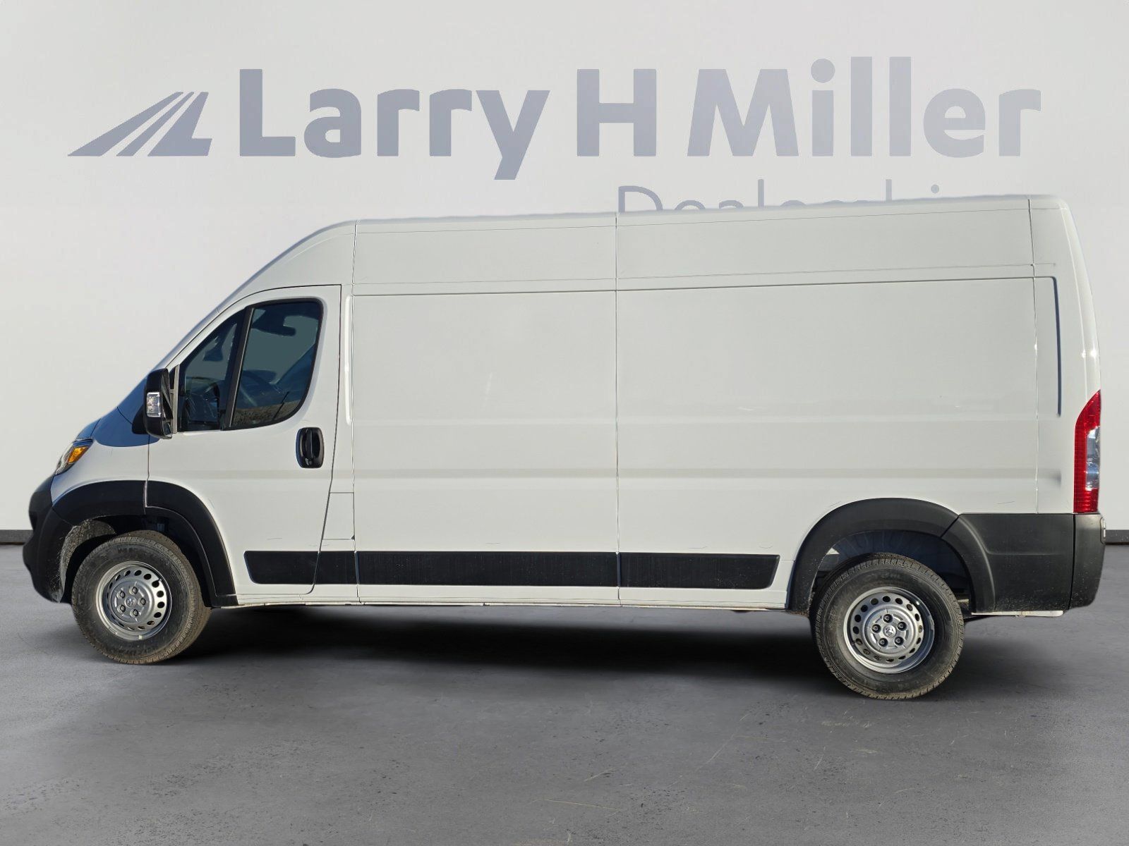 New 2026 RAM ProMaster 2500 w/ Convenience Group FWD image 3