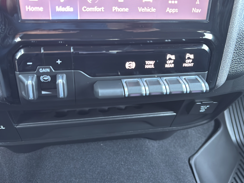 New 2026 RAM 2500 Warlock AWD/4WD image 30