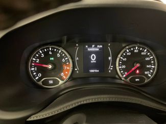 Used 2017 Jeep Renegade Latitude video 2