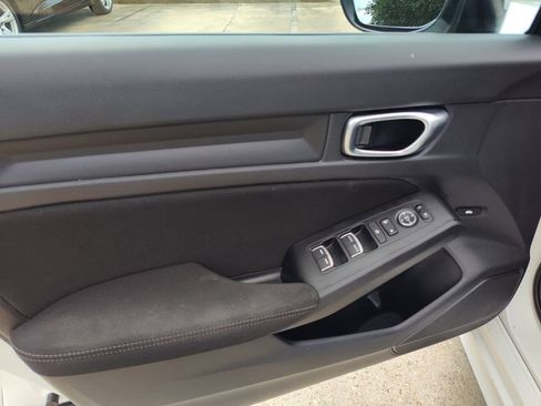Used 2025 Honda Civic LX image 18
