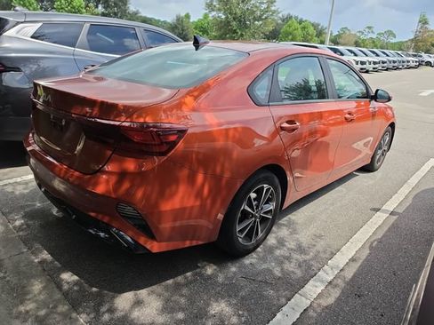 Certified 2023 Kia Forte LXS w/ LXS Technology Package FWD image 6