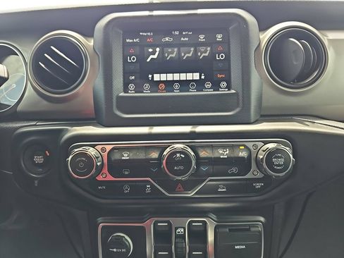Used 2020 Jeep Gladiator Sport w/ Quick Order Package 24S AWD/4WD image 28
