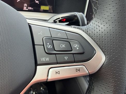 New 2026 Volkswagen Tiguan SE R-Line FWD image 26
