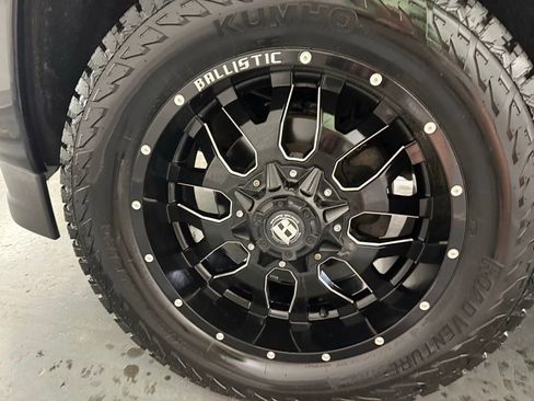 Used 2017 GMC Sierra 1500 Denali w/ Denali Ultimate Package image 12