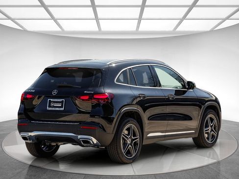 New 2026 Mercedes-Benz GLA 250 4MATIC image 4