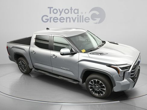 Used 2024 Toyota Tundra Limited AWD/4WD image 21