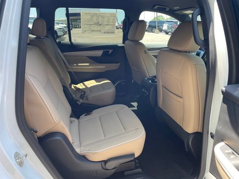 New 2026 Buick Enclave Preferred w/ Power Package FWD image 36