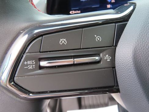 Used 2025 Chevrolet Equinox EV RS w/ Convenience Package II AWD/4WD image 15