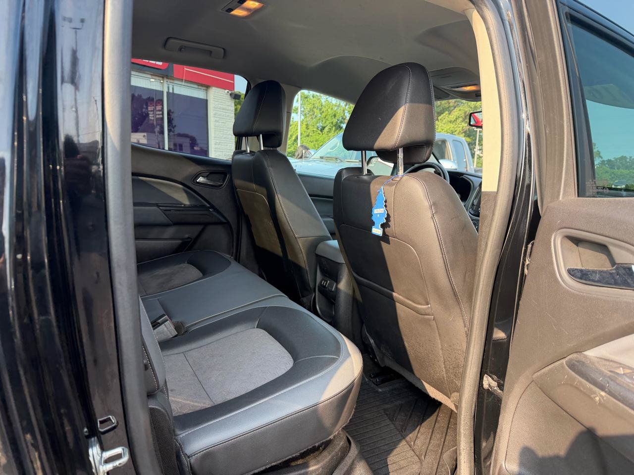Used 2016 Chevrolet Colorado Z71 AWD/4WD image 7