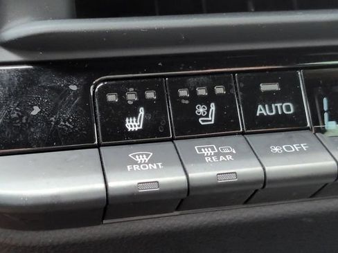 Certified 2025 Toyota Crown Signia w/ Advanced Technology Package AWD/4WD image 23