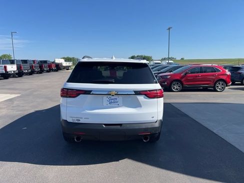 Used 2023 Chevrolet Traverse LT AWD/4WD image 6