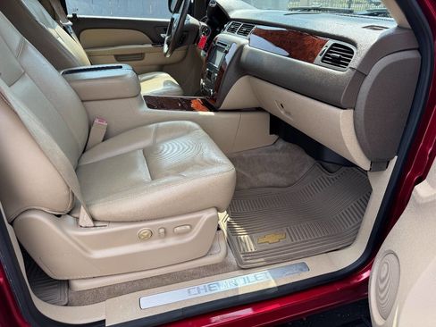 Used 2012 Chevrolet Tahoe LTZ image 15