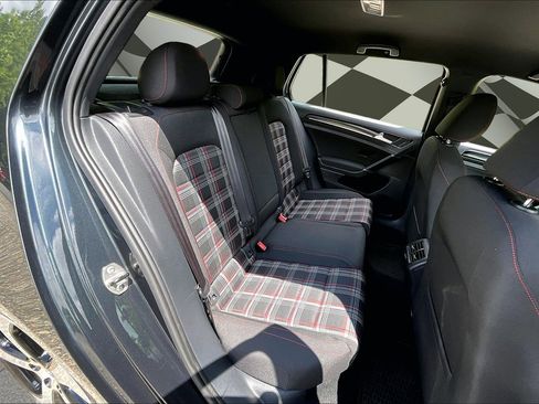 Used 2015 Volkswagen GTI S FWD image 27