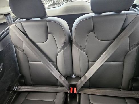Used 2023 Volvo XC90 B6 Plus w/ Protection Package Premier image 16