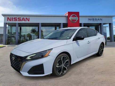 Certified 2024 Nissan Altima 2.5 SR FWD image 6