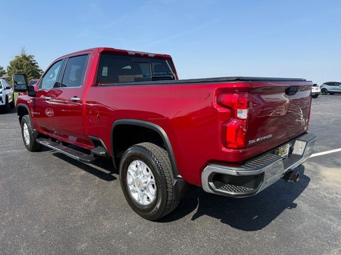 Used 2021 Chevrolet Silverado 2500 LTZ w/ LTZ Convenience Package image 3
