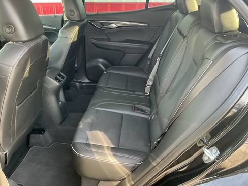 Used 2023 Buick Envision Essence AWD/4WD image 40