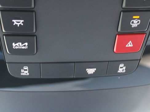 New 2026 Kia Carnival FWD image 56