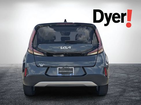 Certified 2025 Kia Soul LX w/ LX Technology Package FWD image 5