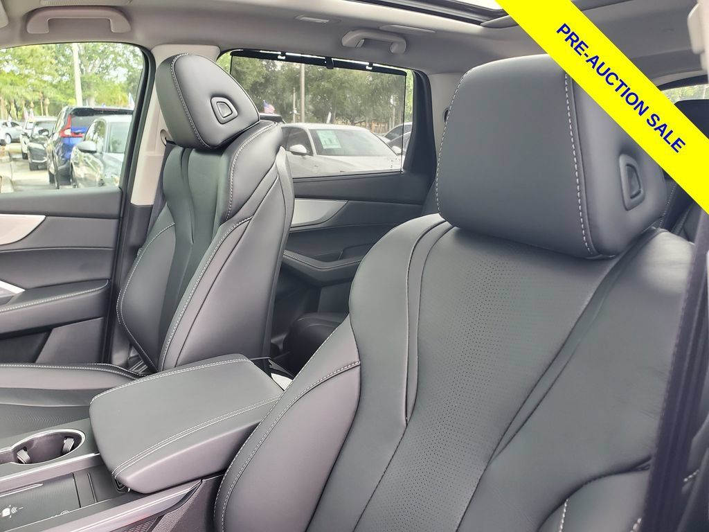 Used 2026 Acura MDX w/ Technology Package FWD image 18