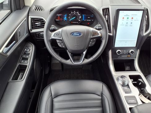 Used 2024 Ford Edge SEL w/ Convenience Package AWD/4WD image 12