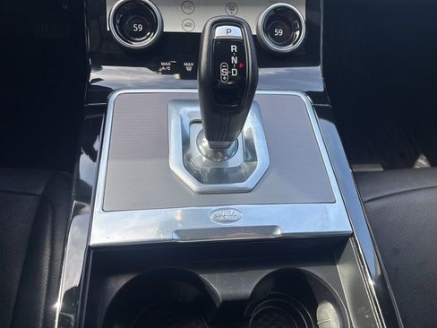 Used 2020 Land Rover Range Rover Evoque SE image 24