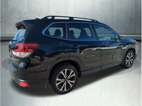 Certified 2023 Subaru Forester Limited image 7
