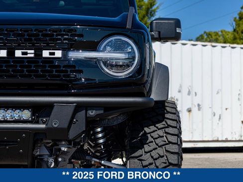 New 2025 Ford Bronco Badlands AWD/4WD image 14
