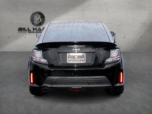 Used 2015 Scion tC image 5