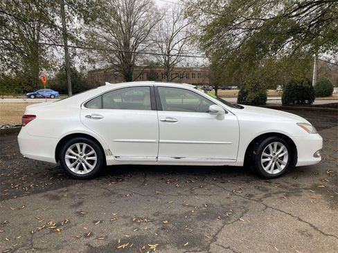 Used 2011 Lexus ES 350 image 2