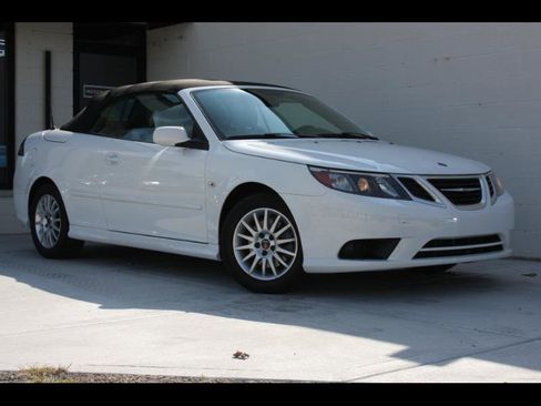 Used 2009 Saab 9-3 2.0T image 3