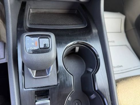 Used 2025 Nissan Rogue SV AWD/4WD image 25