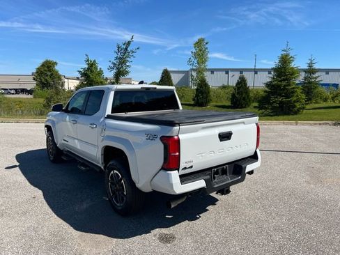 Used 2026 Toyota Tacoma TRD Sport AWD/4WD image 7
