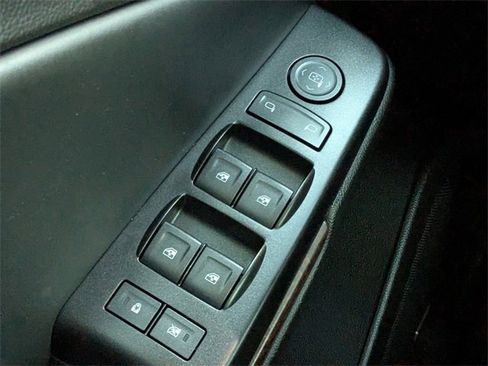 Used 2016 GMC Yukon SLE w/ Convenience Package image 19