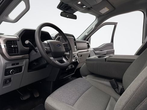 Used 2025 Ford F150 XLT w/ Equipment Group 301A Standard image 10