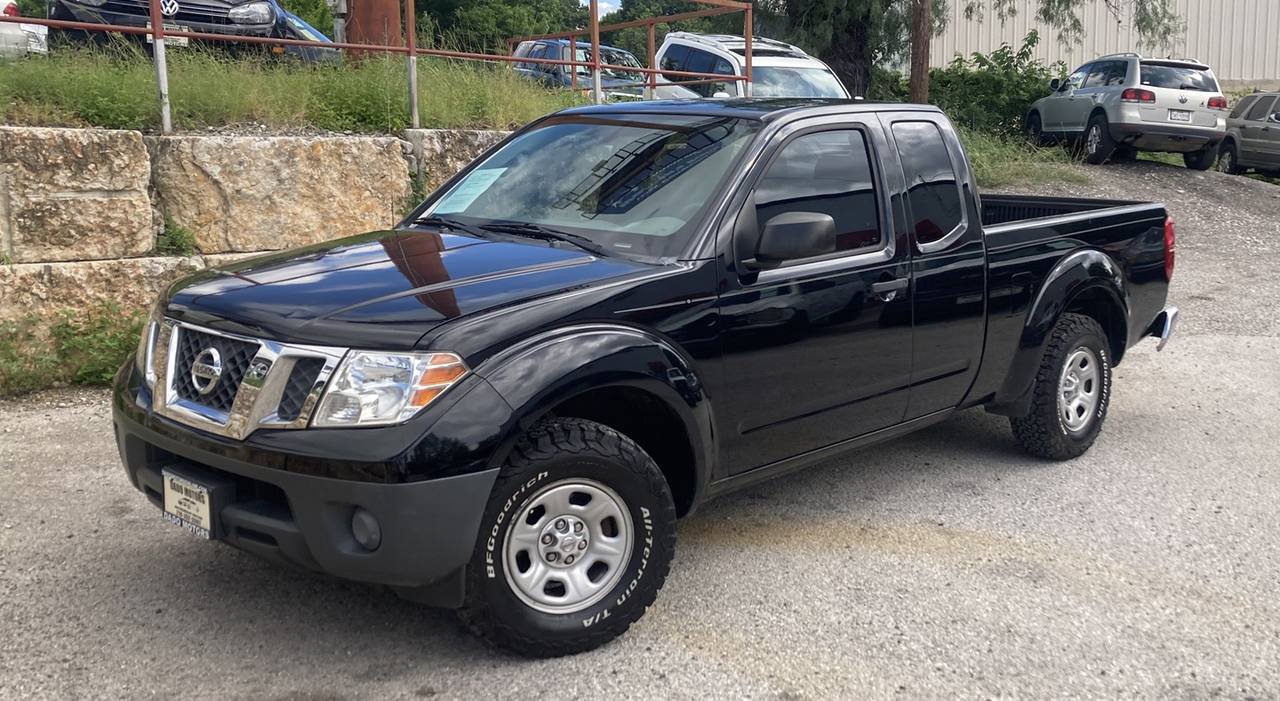 Used 2012 Nissan Frontier S w/ S Preferred Pkg RWD image 1