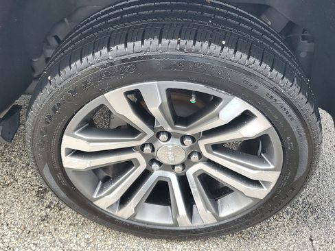 Used 2020 GMC Yukon Denali w/ Denali Premium Package RWD image 5