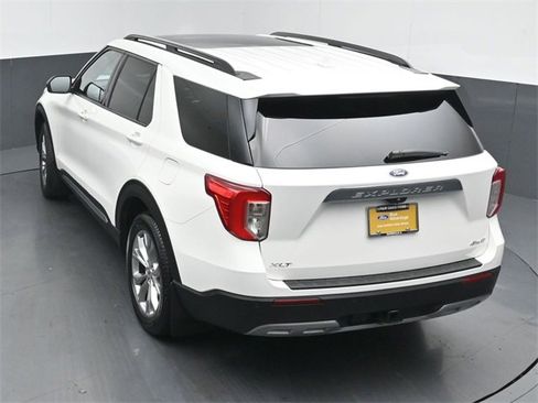 Certified 2021 Ford Explorer XLT w/ Equipment Group 202A image 51